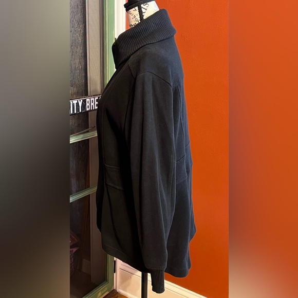 Women's Black Zip-Up Jacket - Picture 11 of 16